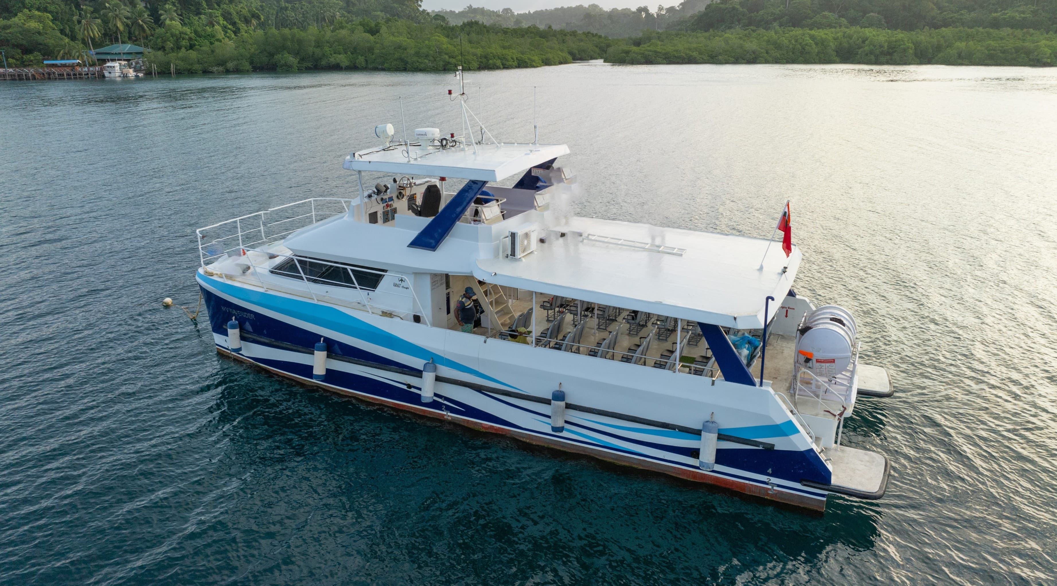 Catamaran image 3