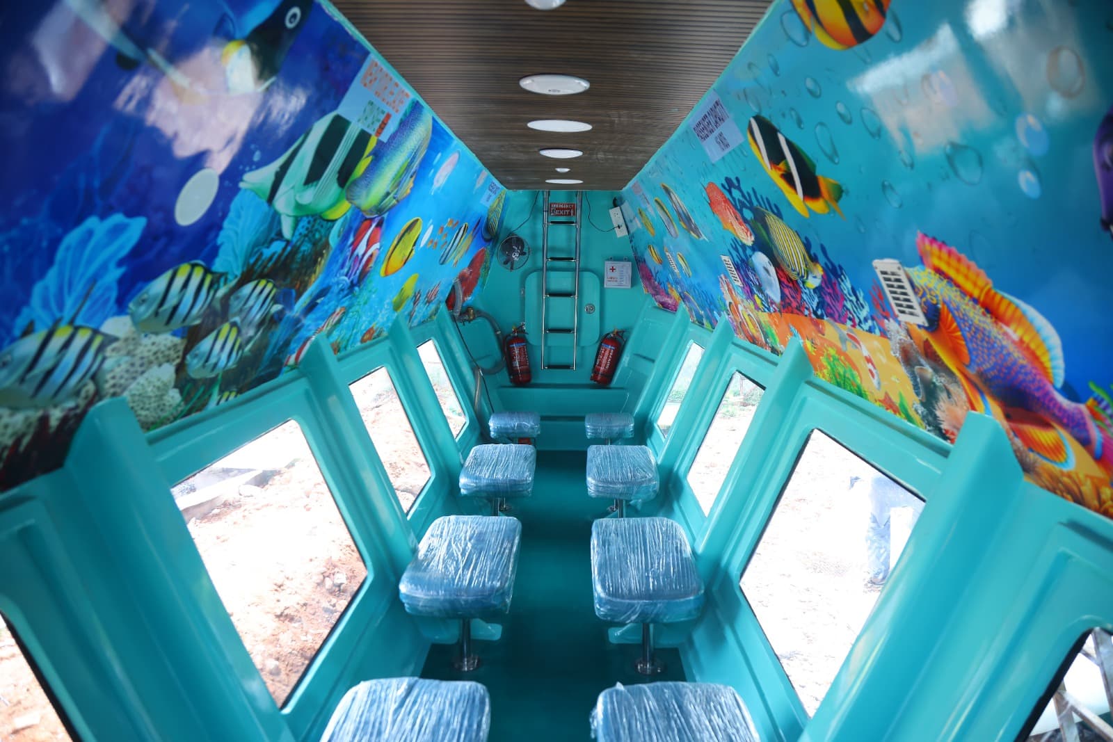 Semi Submarine image 3