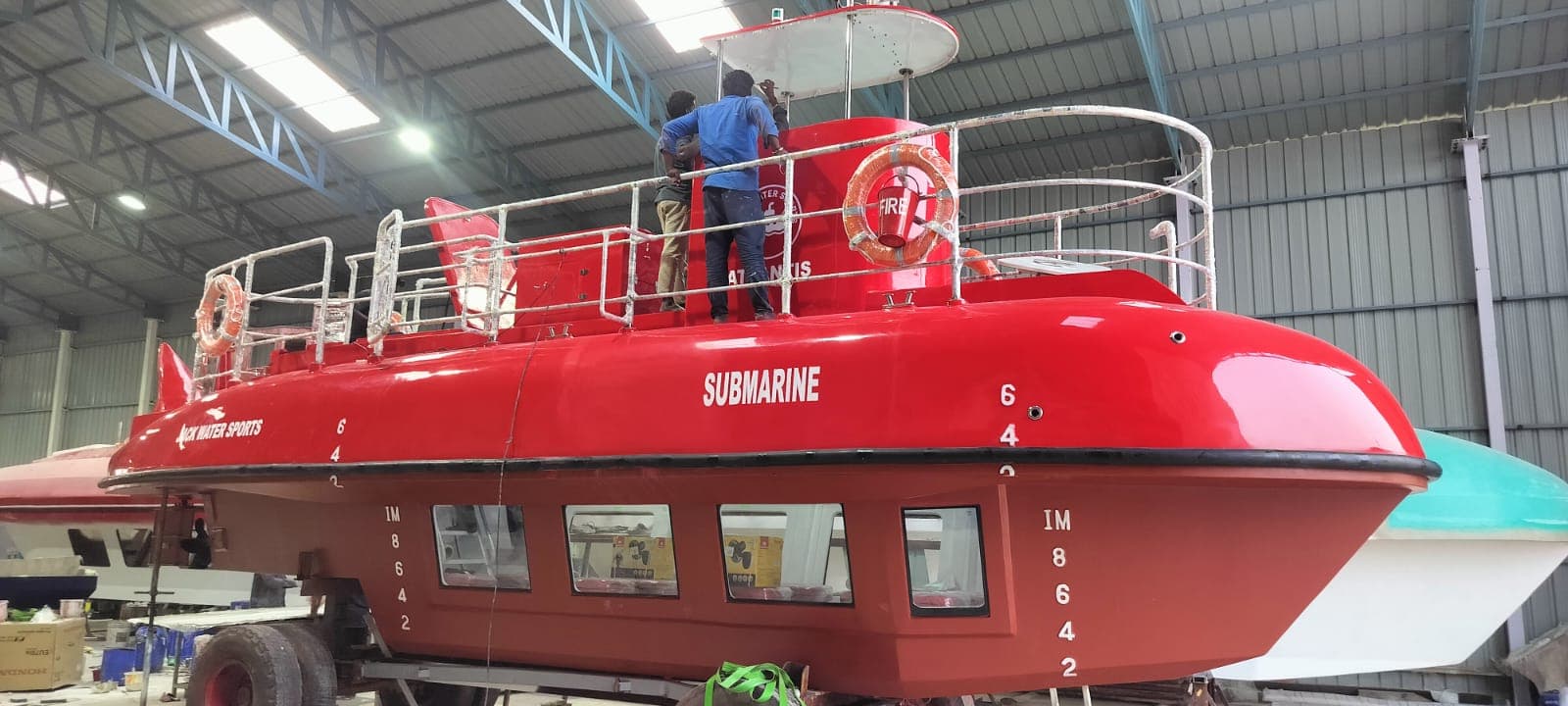 Semi Submarine image 4