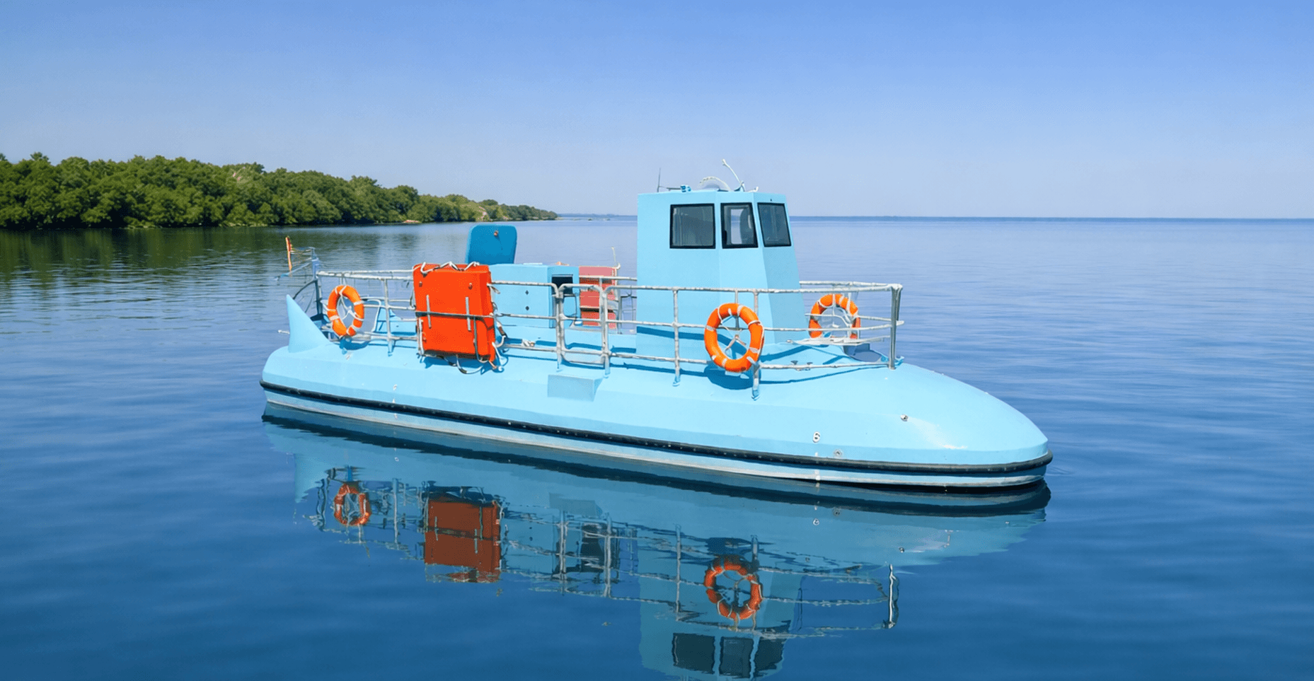 BNT Marine semi-submarine craft